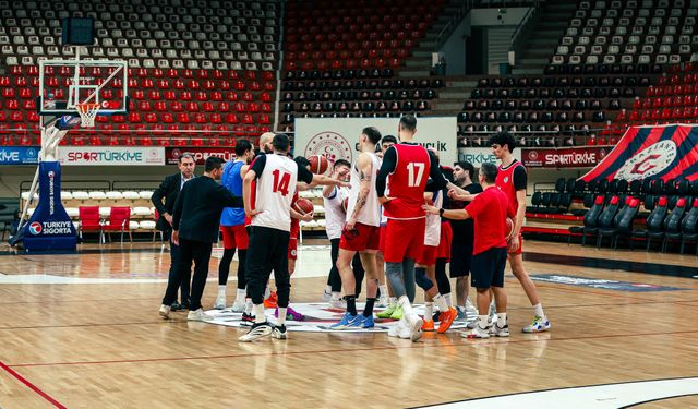 Gaziantep Basketbol liderlik için sahada