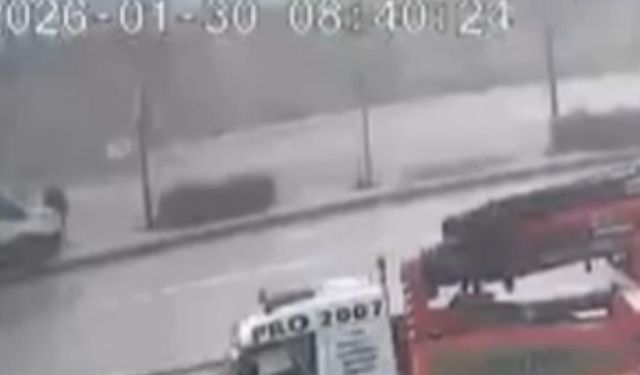 Kontrolden çıkan servis refüje çıktı