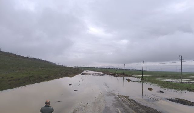 Tarım arazileri su altında kaldı