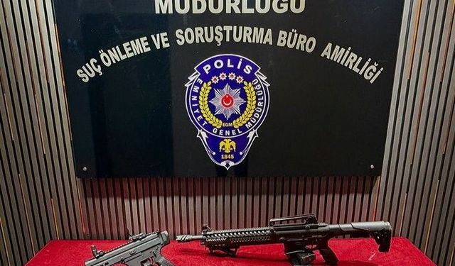 Yağma ve hırsızlık suçundan aranıyordu