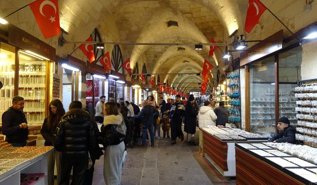 Zincirli Bedesten yeniden cıvıl cıvıl