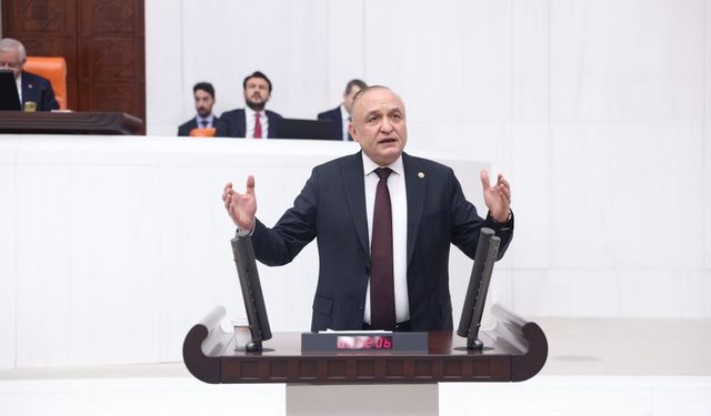 Meriç Bakandan cevap bekliyor