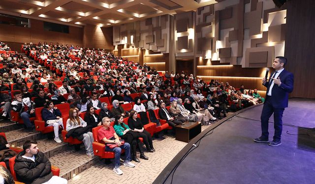 Öğrencilere Erasmus dersi