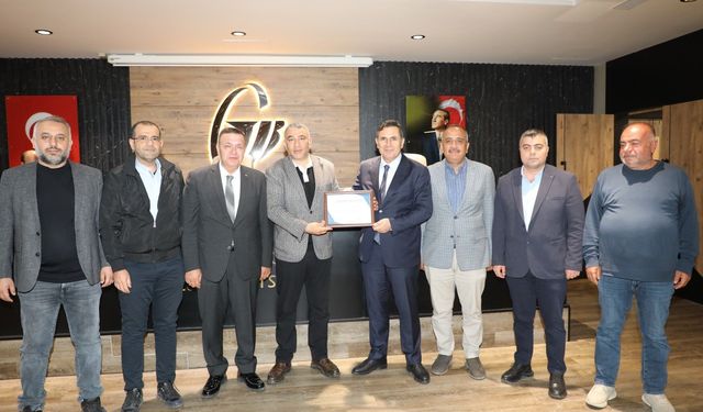 12 meslek komitesi aynı masada