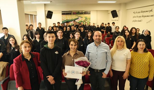 Başarıyla tamamlanan söyleşi