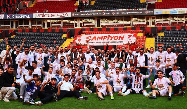 Şampiyon Şehitkamil Karşıyaka