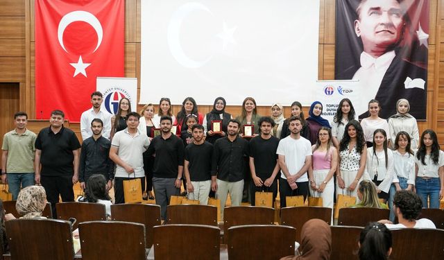Kent gönüllerinde mezuniyet coşkusu