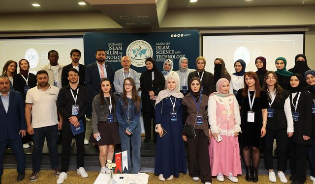 Öğrenci kongresi alkış aldı