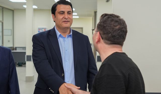 Yılmaz personeliyle bayramlaştı