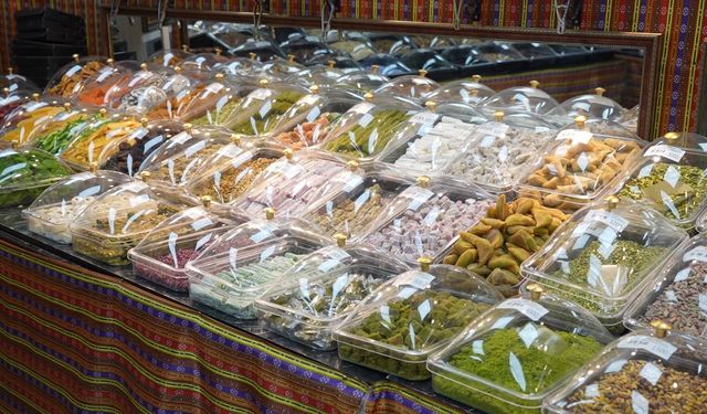 Gaziantep’te bayramın gözdesi fıstıklı lokum
