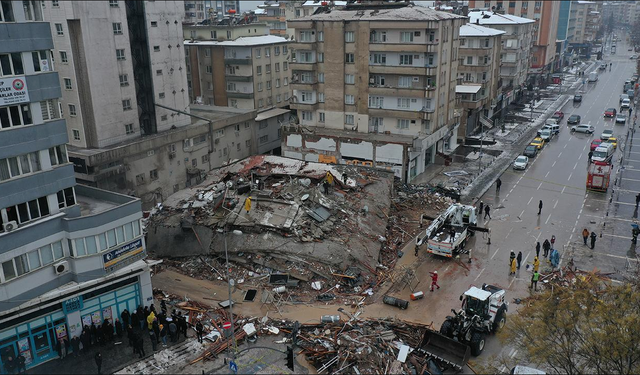 Bahar apartmanında sürpriz kararlar
