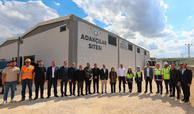 Fatma Şahin’den Adakçılar Sitesi’ne yakın takip