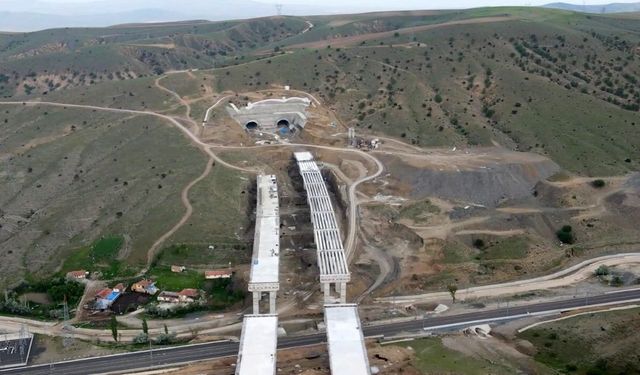 Hızlı Tren işi hızlı gidiyor