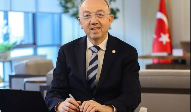 Eczacı ile hasta karşıya geliyor
