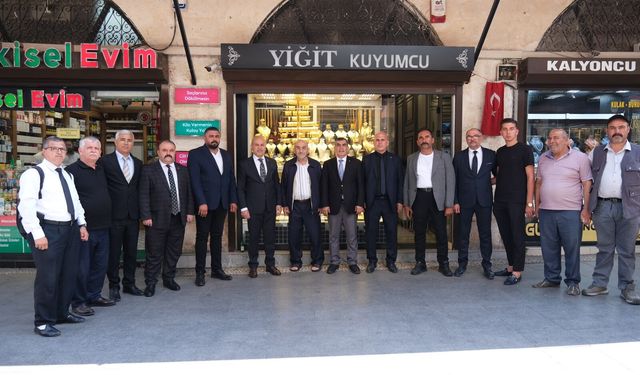 MHP esnafın nabzını tutuyor
