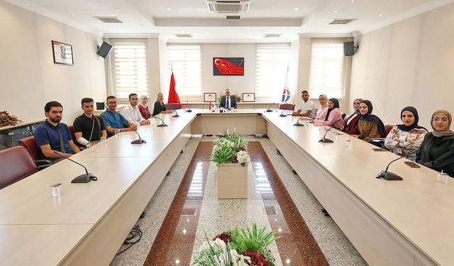 Rektör öğrencilerle buluştu