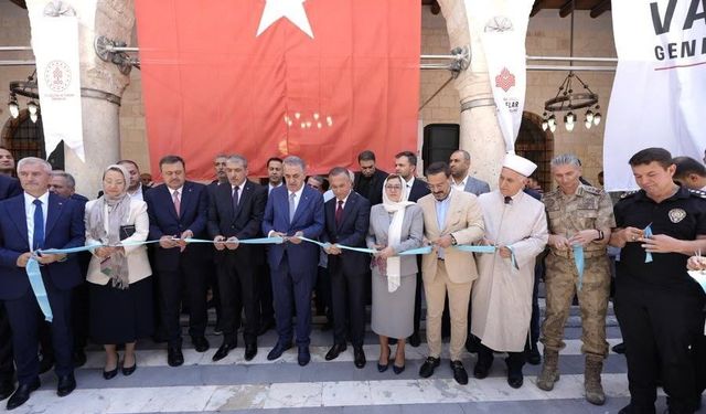 6 Şubat’ta hasar gören Ömeriye Camii açıldı