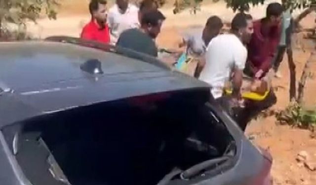 Otomobiller kafa kafaya çarpıştı