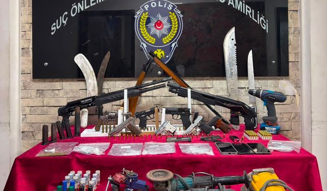 Ruhsatsız silah ele geçirildi