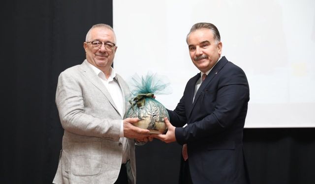 Yeni Kaymakama veda gecesi