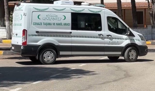 Amca yeğenini öldürdü