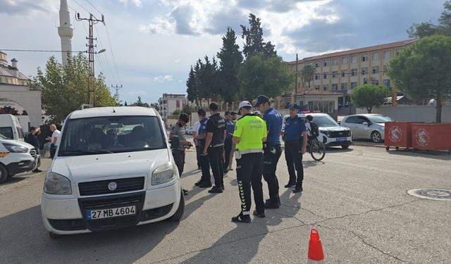 Okul çevrelerinde asayiş uygulaması