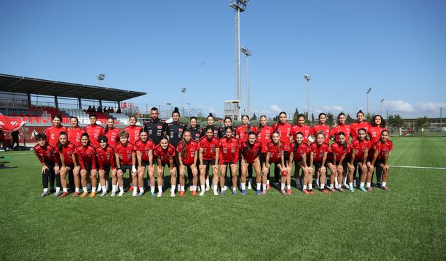 U23 Kadın Milliler kampa girdi