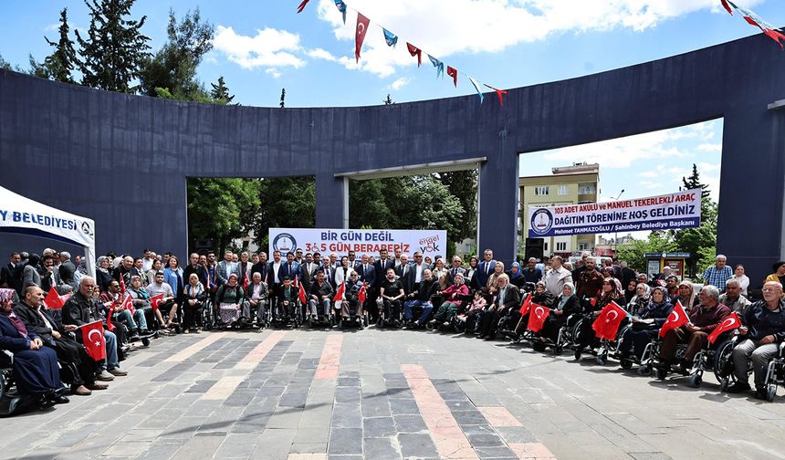 Şahinbey'den engellilere tekerlekli sandalye