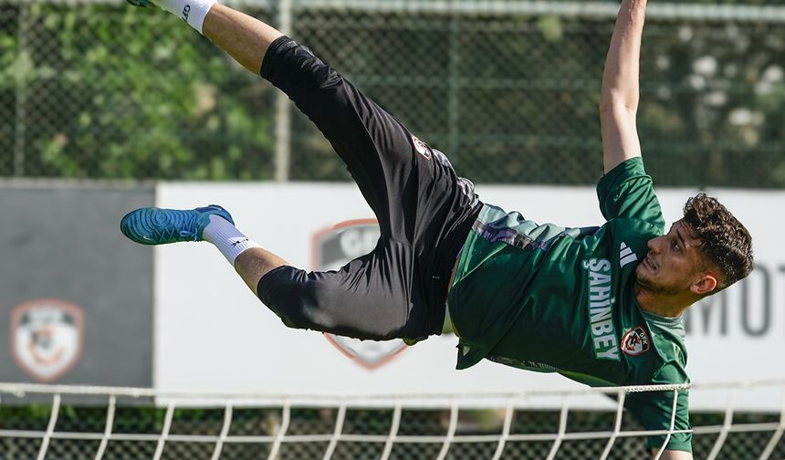 Mustafa Burak şov yaptı