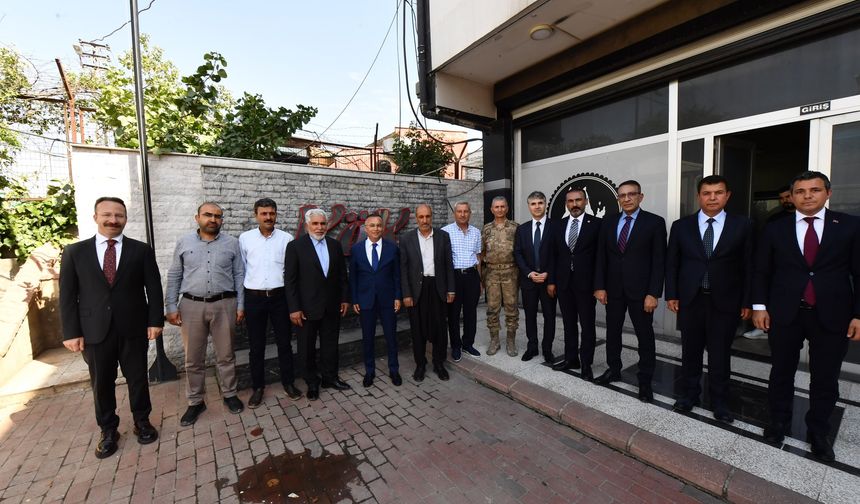 Protokol'dan Kök fıstık ziyareti