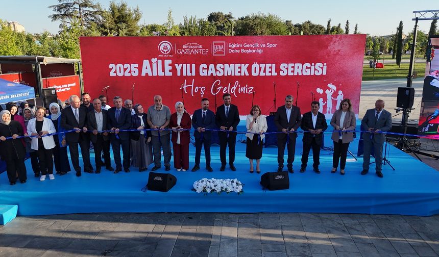Aile yılına özel sergi
