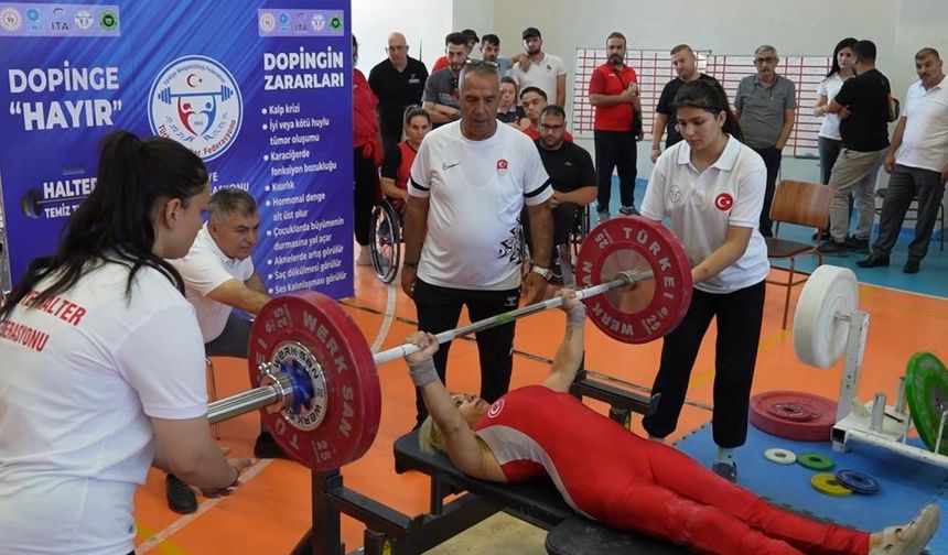 Gaziantepli sporcular şampiyonaya katıldı