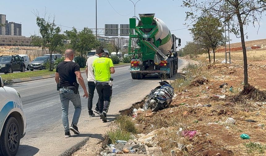 Beton mikserinin altında kaldılar