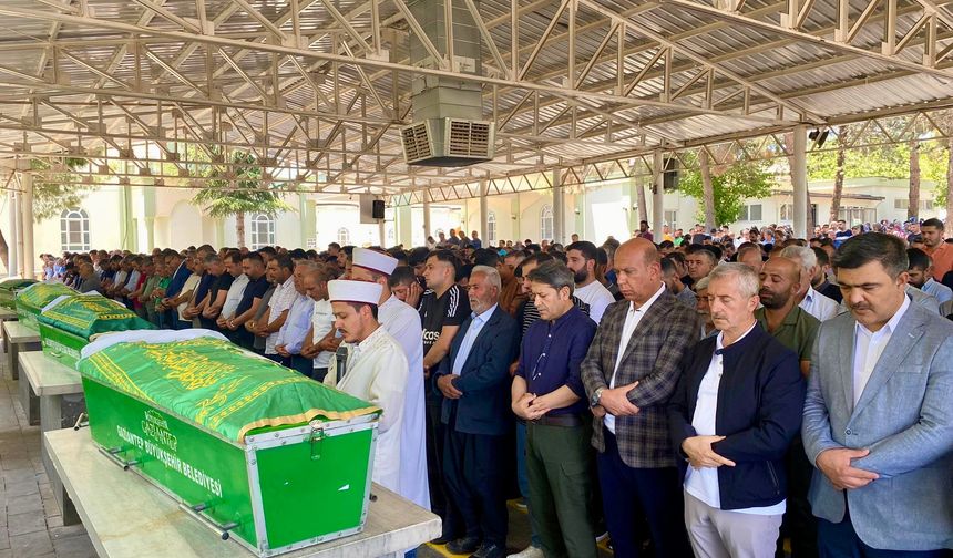 Gülizar Keçel ağlattı