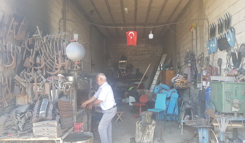 Demircilerin zorlu mücadelesi