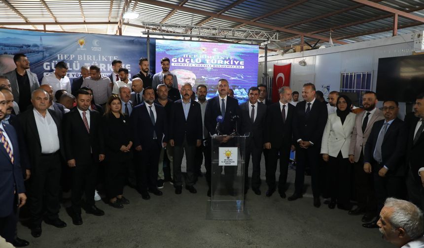 Aynı sofrada oturacağız
