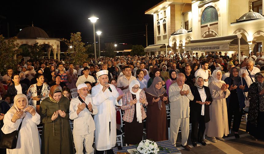 Şahin’den duygusal uğurlama