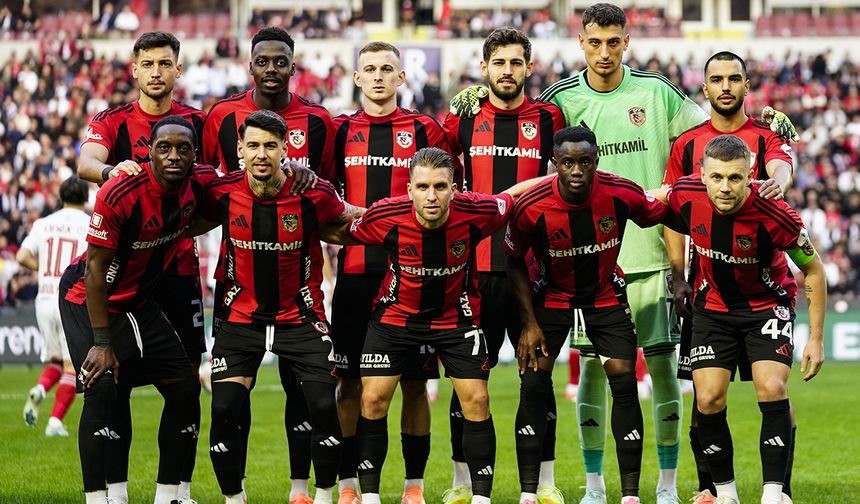 4 futbolcu sınıra girdi