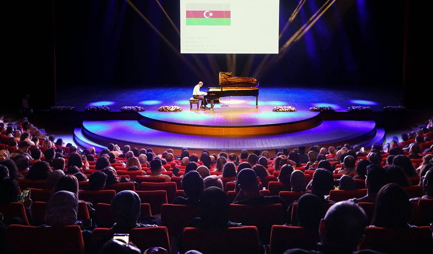 Türk Dünyası piyanistleri buluştu