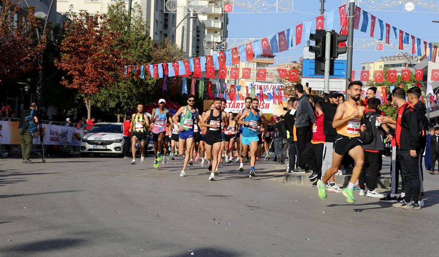 7’nci Gazi Yarı Maratonu pazar günü başlıyor