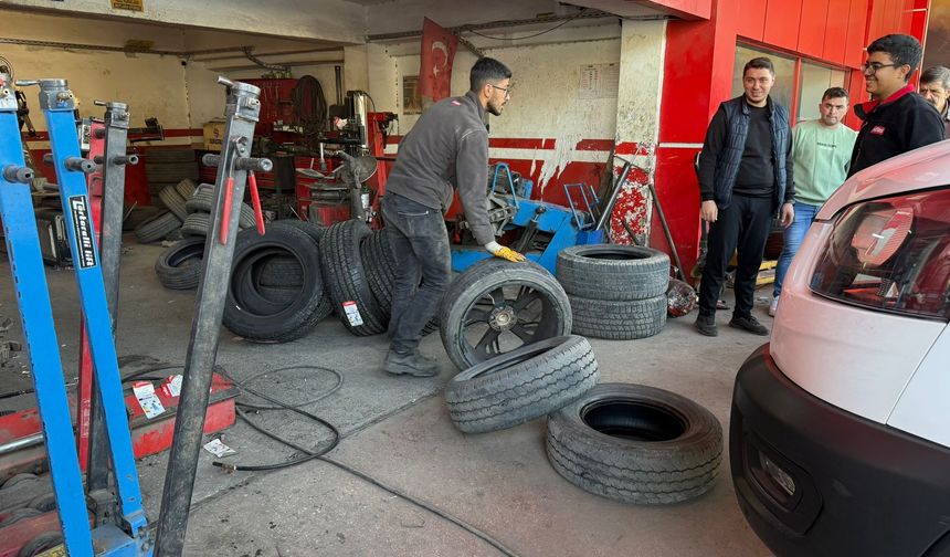 Lastikçilerde kış yoğunluğu