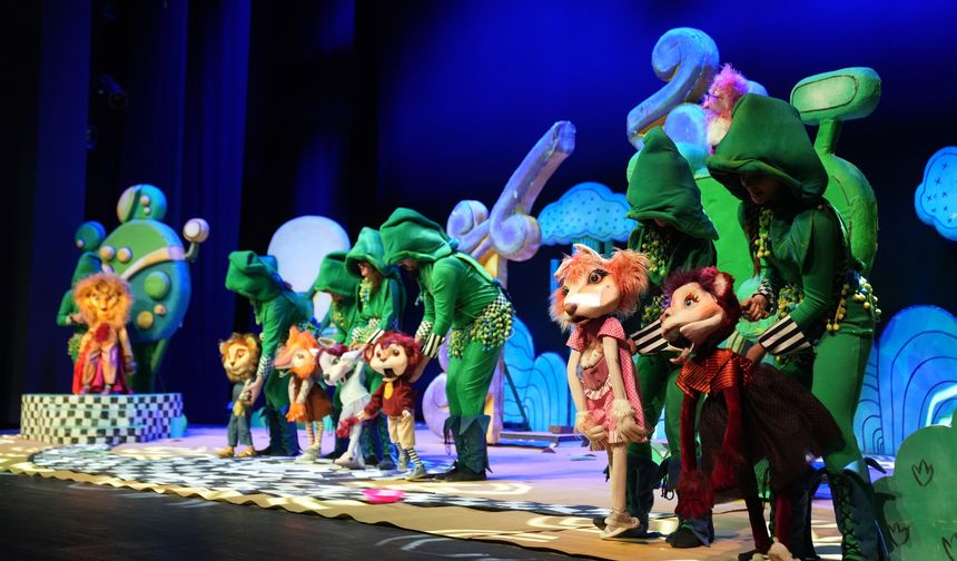 Tiyatro Günleri’nde perde açıldı