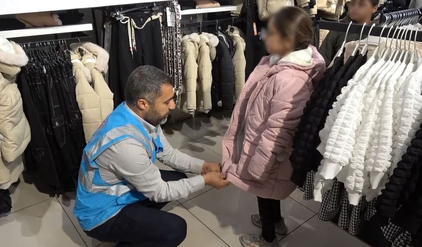 250 yetim çocuğa kışlık yardım