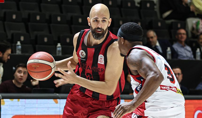 Basketbol'da yüzümüz güldü  77-80