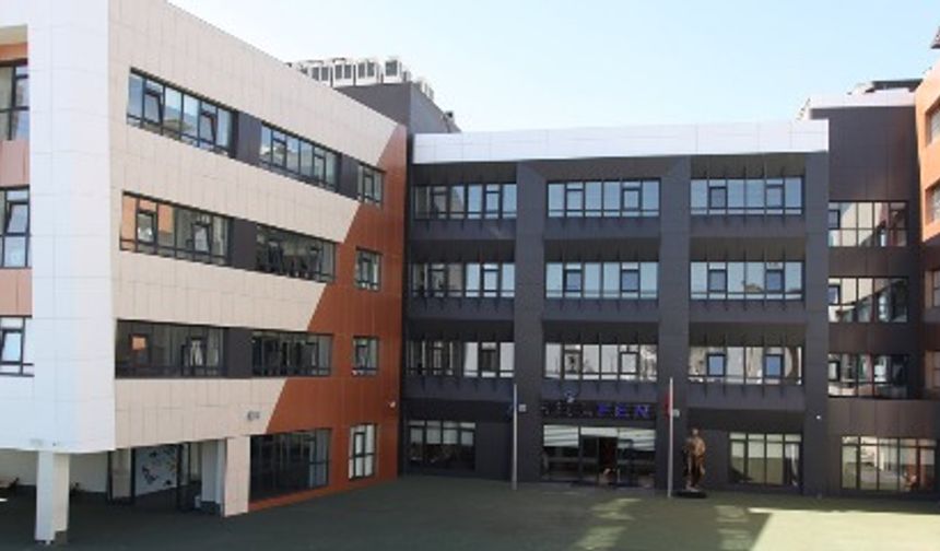 Anadolu Lisesi mezunlarından anlamlı bildiri