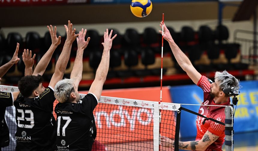 Efeler Ziraat'ı zorladı ama geçemedi! 3-1