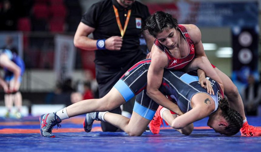 Güreş şampiyonasına ev sahipliği yapacağız