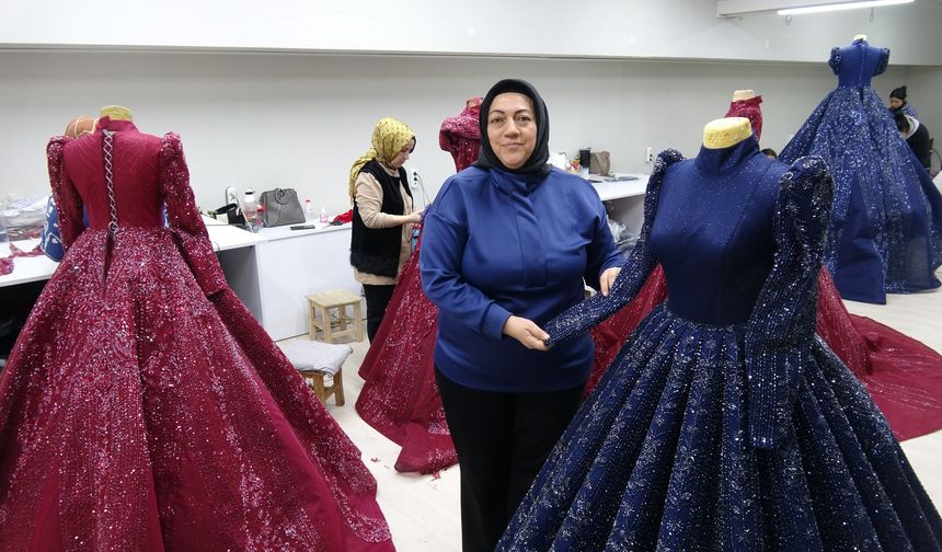 Kiraladığı gelinlik hayatını değiştirdi