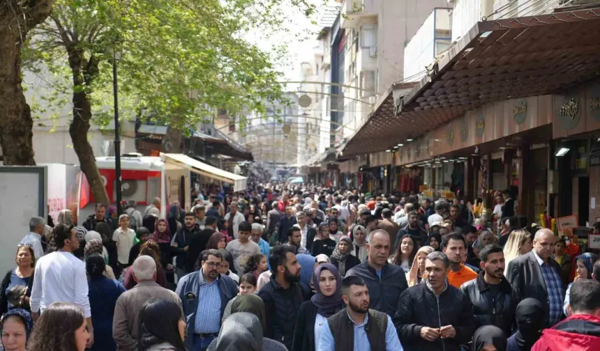 Türkiye’nin nüfusu değişti! Yeni rakam açıklandı