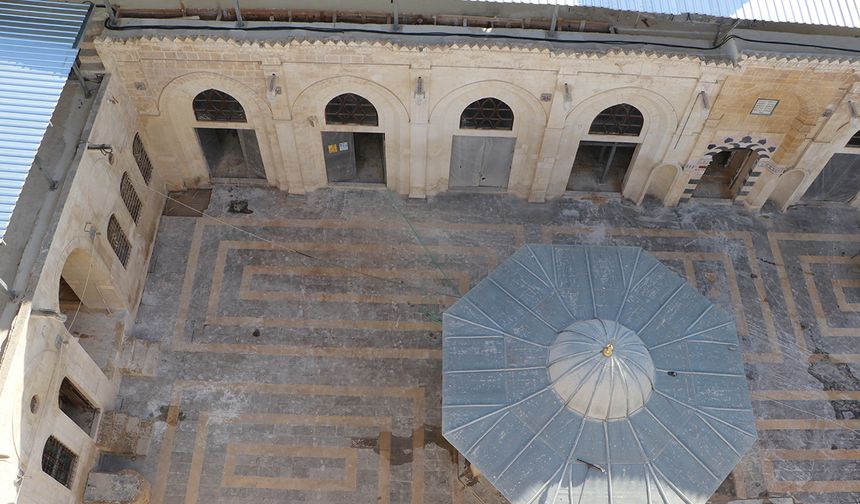 Ulu Cami’de sona doğru